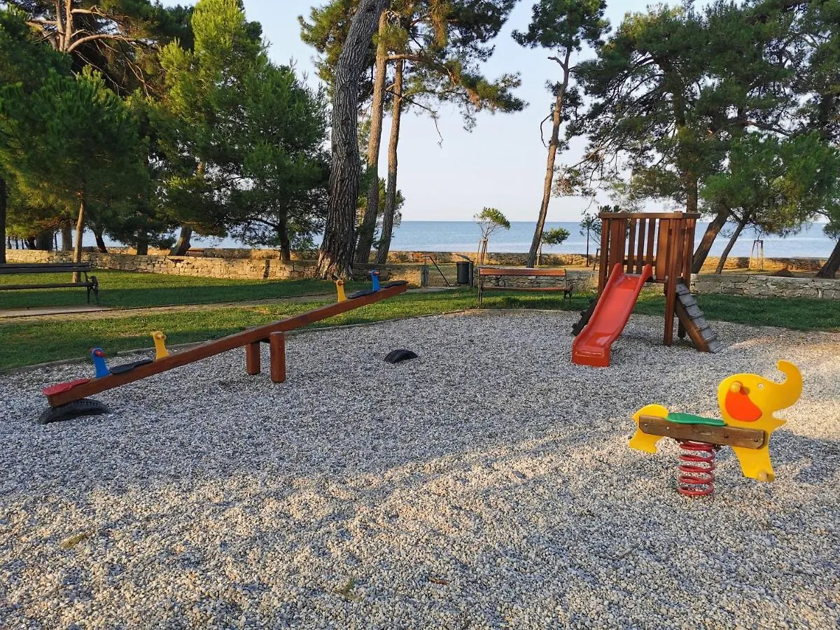 Mirta Deluxe Superior 5 Star Apartment, Your Piece Of Heaven By The Sea & Park, With Sea & Park View Novigrad Istria Chorvatsko