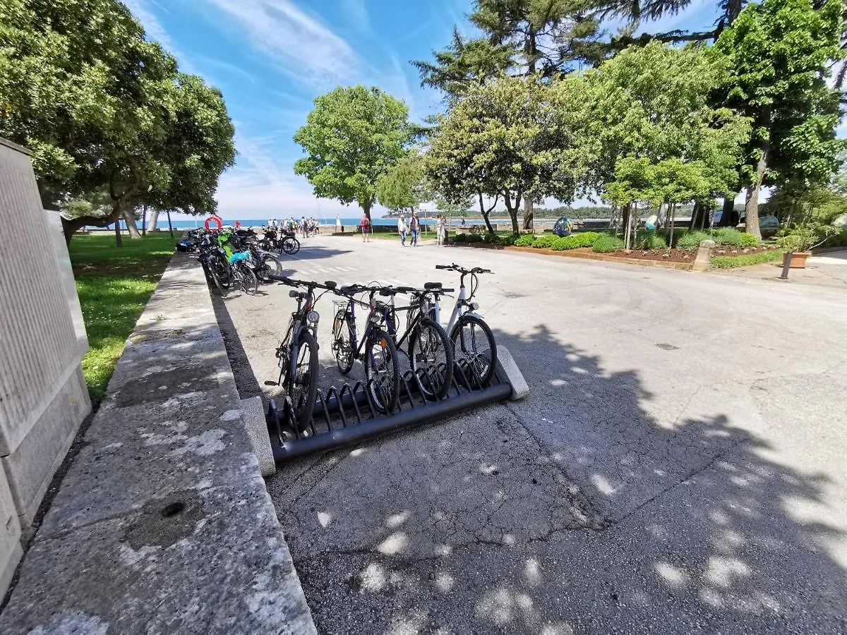 Mirta Deluxe Superior 5 Star Apartment, Your Piece Of Heaven By The Sea & Park, With Sea & Park View Novigrad Istria 0*,  Chorvatsko