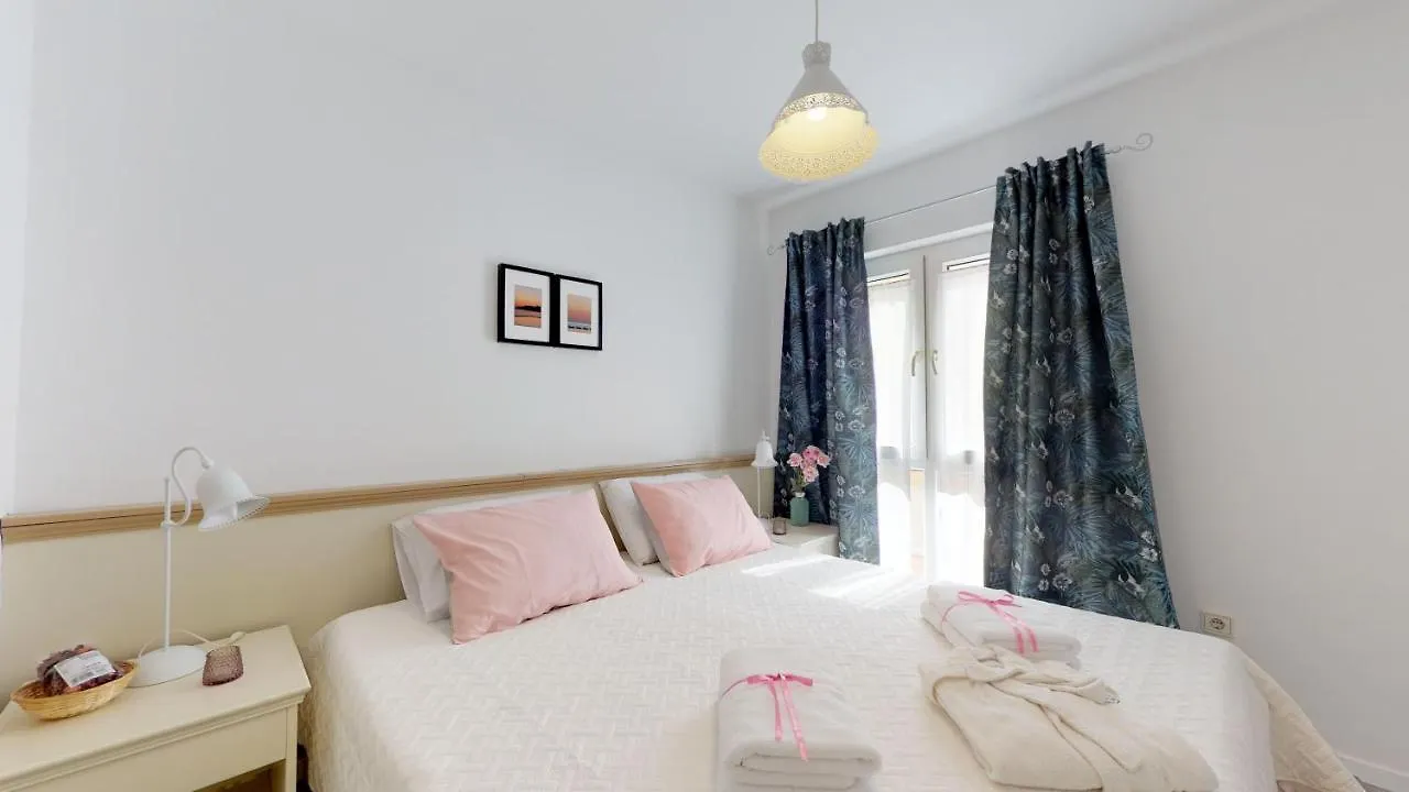 Mirta Deluxe Superior 5 Star Apartment, Your Piece Of Heaven By The Sea & Park, With Sea & Park View Novigrad Istria Apartmán